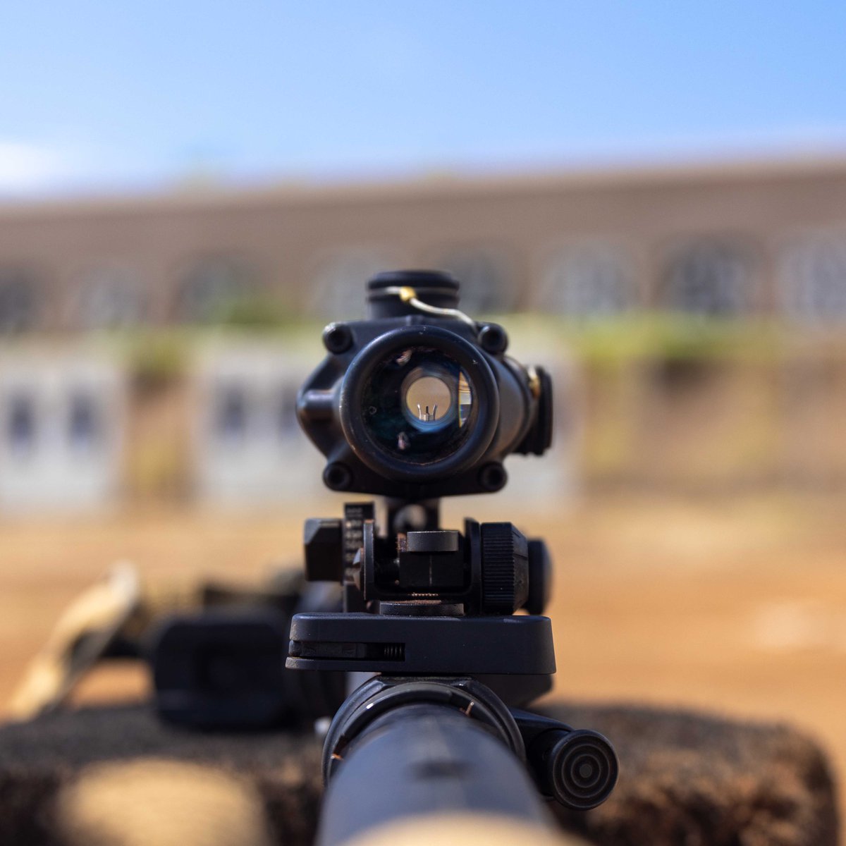 PacificMarines's tweet image. Training the Warfighter
#PacificMarines fire M4A1 carbines during an annual rifle qualification on Pu’uloa Range, Hawaii, June 26, 2025.
📸: Lance Cpl. Hailey Riddle-Chan | @marines
#FreeAndOpenIndoPacific #MARFORPAC #LiveFire #Training #ARQ