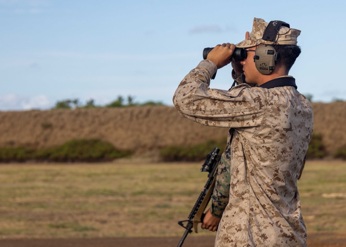 PacificMarines's tweet image. Training the Warfighter
#PacificMarines fire M4A1 carbines during an annual rifle qualification on Pu’uloa Range, Hawaii, June 26, 2025.
📸: Lance Cpl. Hailey Riddle-Chan | @marines
#FreeAndOpenIndoPacific #MARFORPAC #LiveFire #Training #ARQ