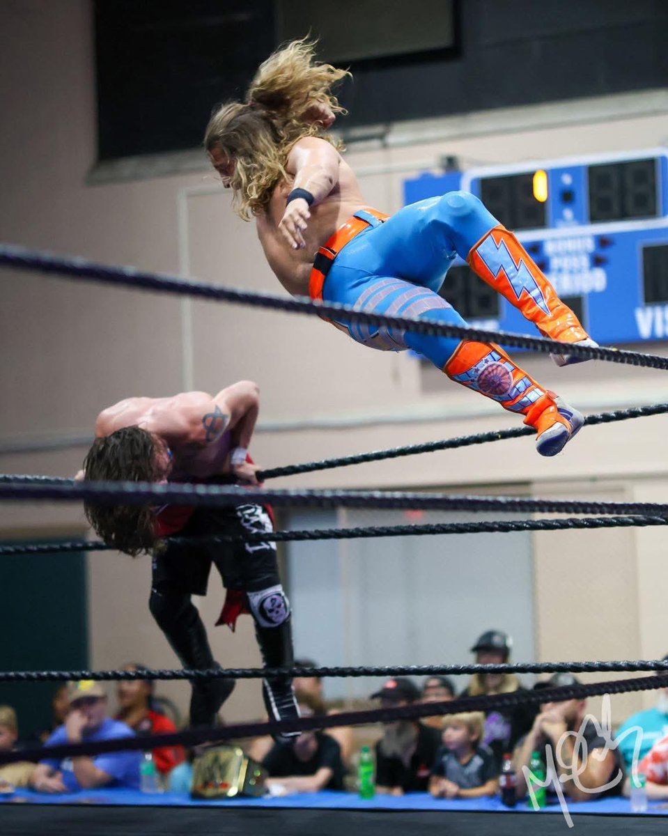 HCWLive23's tweet image. #ANDNEW 

Only Friends won the HCW Tag Team Championships from Air Capital Fight Club last Saturday at HCW Justice for All.

#hcw #tagteam