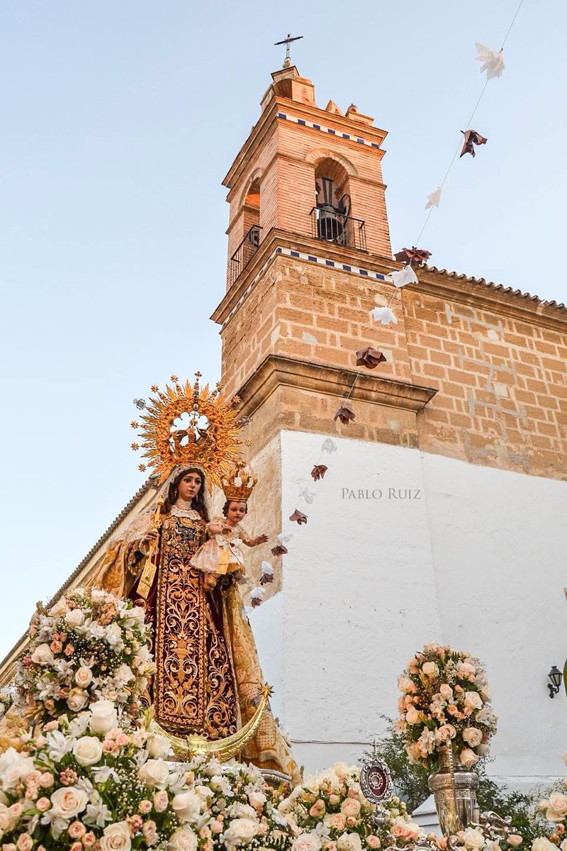 Felicidades a todas las Carmen, bonito día del calendario veraniego 
#cantillosdelcarmen #osuna