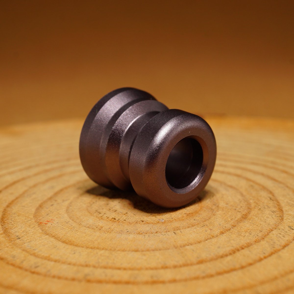 VAlphaline's tweet photo. お世話になっております。お取引いただいた「Mission XV|Cosmos sleeve for the Booster tip - Gunmetal Anodized Aluminum」は先ほど発送完了しました。到着まで今しばらくお待ちください。何卒よろしくお願い申し上げます。#MissionXV #BoosterTip #Cosmos #Sleeve #Vape #vape好きな人と繋がりたい https://t.co/JjJs3EaVpy