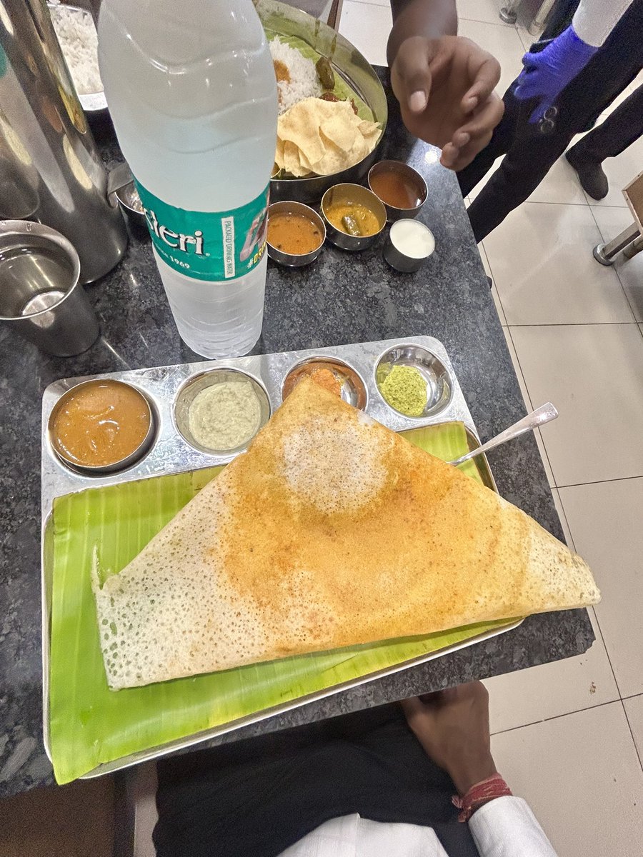 ThandaPeg's tweet image. Cab wale anna ki bhi mauj karwa di aaj 🫠