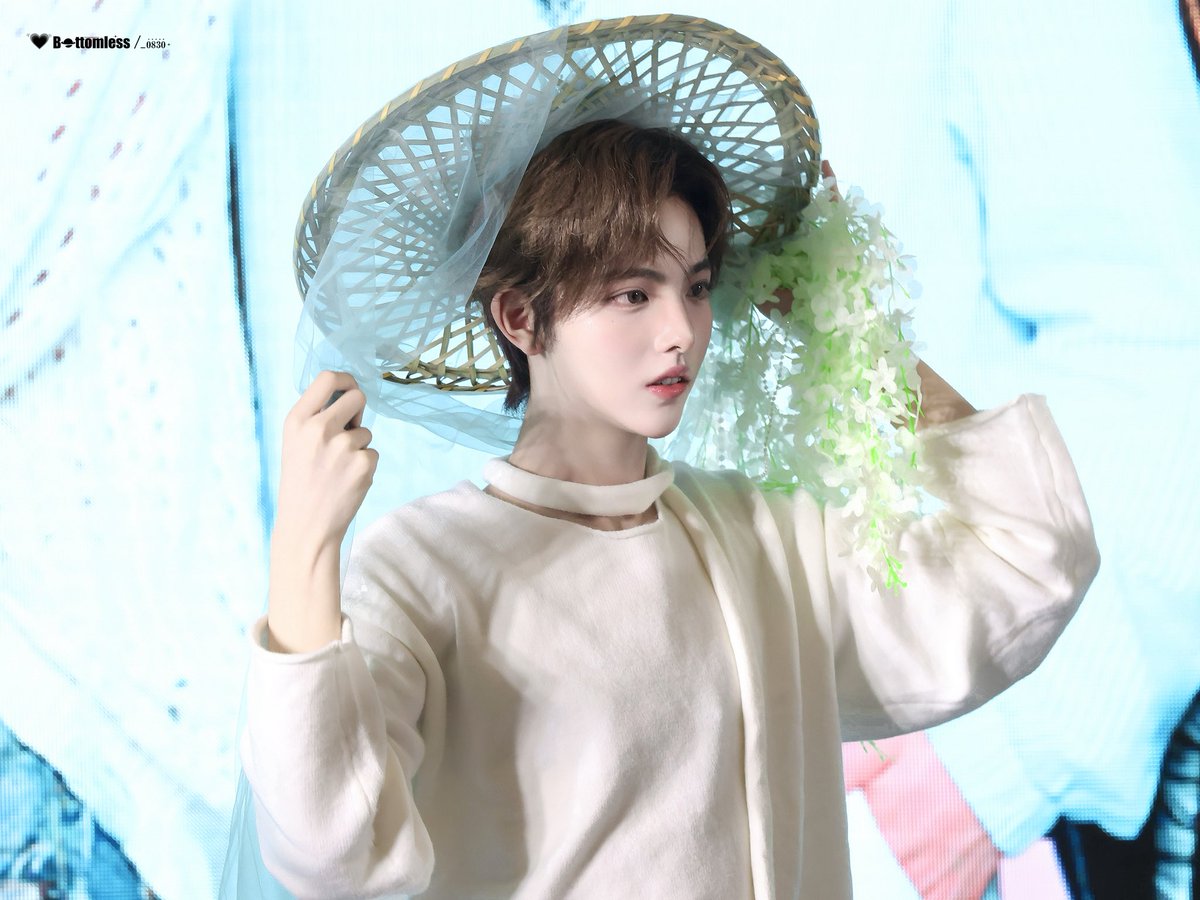 Bottomless丨新澈 tweet media