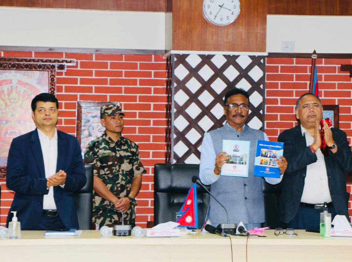 The @MoLESS convened a  program to unveil the National Child Labour Elimination Report, graced by the presence of @MPSSBhandari &amp; chaired by <a href="/danduraj2/">Danduraj Ghimire</a>. The program underscored that addressing child labour requires joint commitment &amp; collaboration among stakeholders.