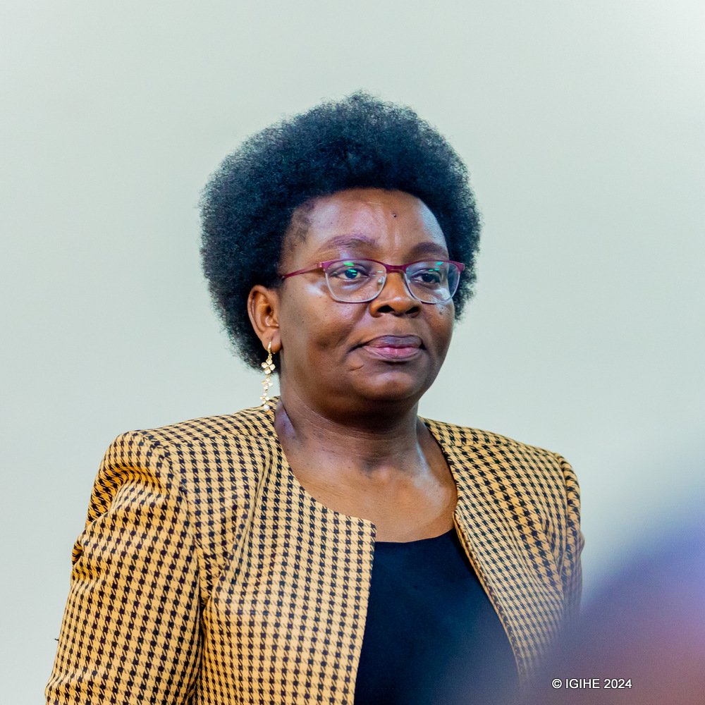 (Rassemblement Républicain pour la Démocratie au Rwanda), Action pour une Justice Internationale Impartiale au Rwanda, Forces Démocratiques de Résistance, na Alliance Démocratique Rwandaise. Victoire Ingabire Umuhoza wayoboraga RDR ni we watorewe kuyobora FDU.