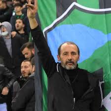 Hodri Meydan Taraftarlar Derneği Başkanı Kerem Erman, istifa ettiğini açıkladı.