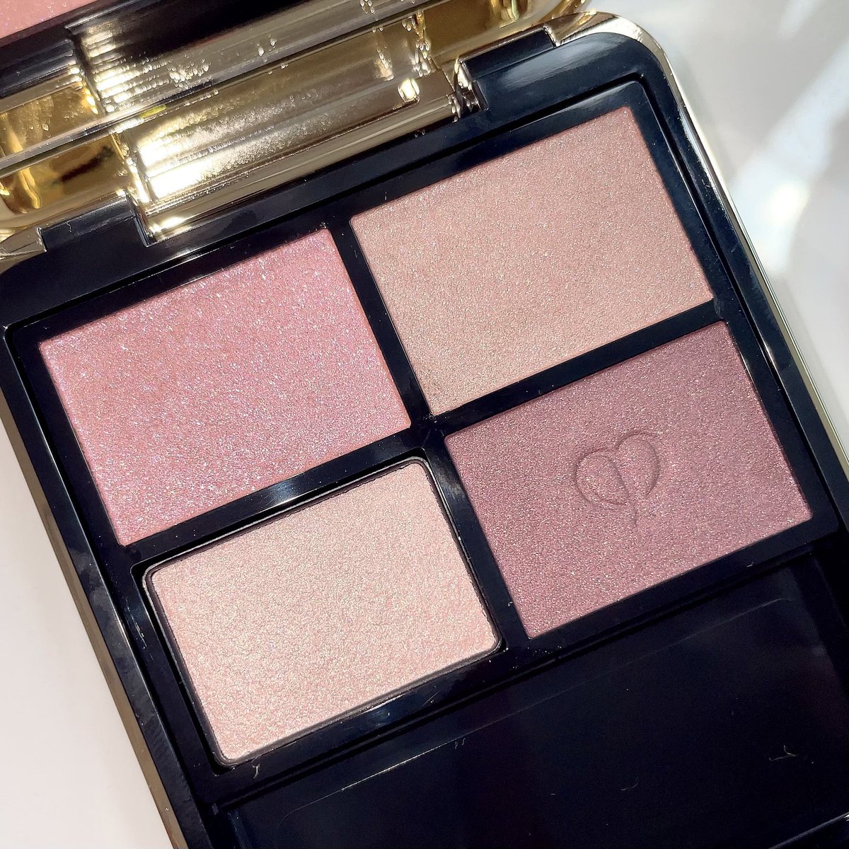 aibymakeupppp's tweet image. クレドの9 Pink Coral Shellsでピンクベージュメイク🧸🩰
