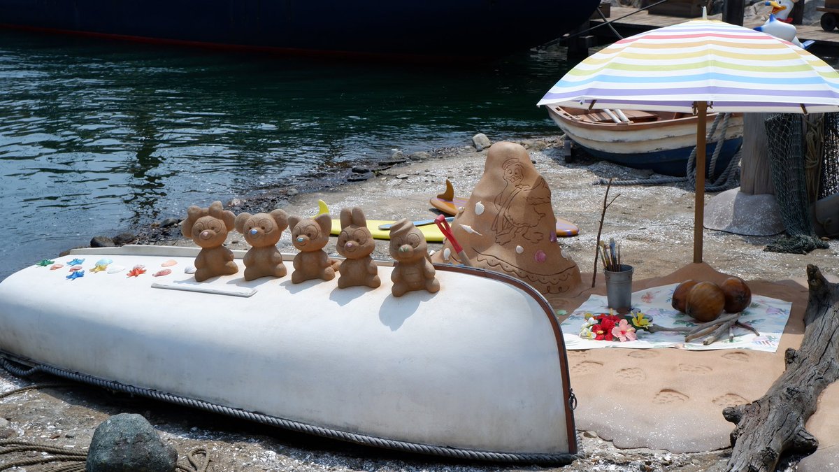 7月といったら海。
久しぶりの投稿。 
 📸    X-T5
 レンズ   XF18-55mm F2.8-4 R LM OIS
#カメラ #カメラ初心者 
 #カメラ好きな人と繋がりたい 
 #東京カメラ
 #fujifilm  #fujifilmxseries 
 #キリトリセカイ  #ファインダー越しの私の世界