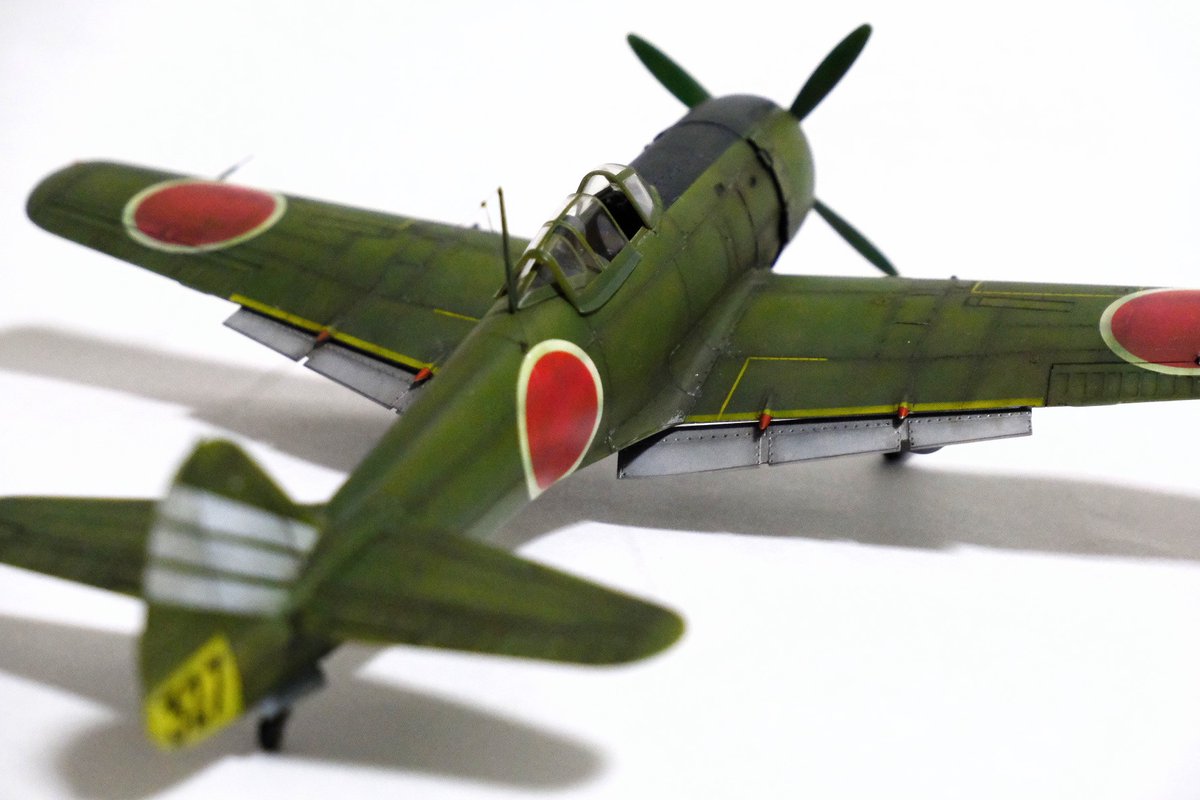 ricekome41's tweet photo. 四式戦闘機完成〜
ハセガワ1/48の素組みです。
飛行第73戦隊の部隊マークを塗装しました。 https://t.co/H3Qg8mdiWc