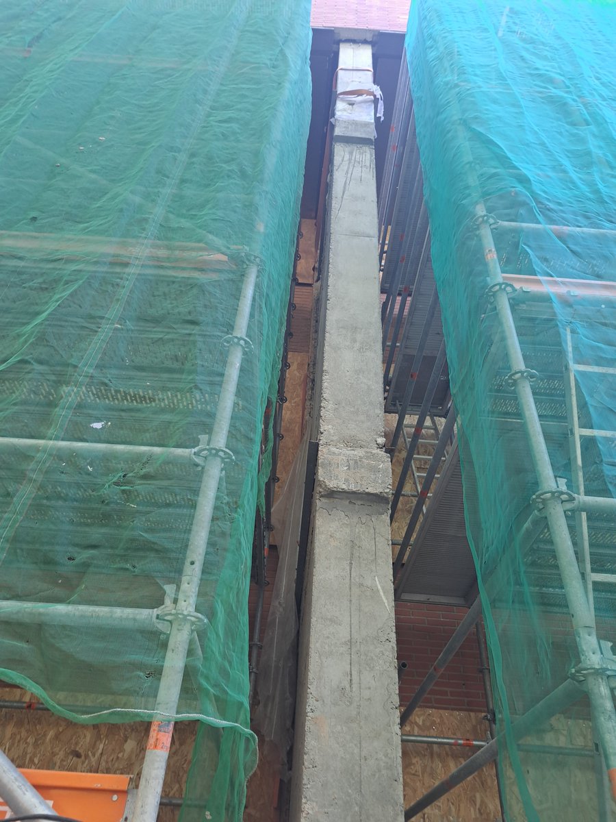 encampusuc3m's tweet image. 🚧 ¡Seguimos mejorando! Avanzan los trabajos de reparación en la fachada del edificio 14 del campus de Getafe #UC3M. Gracias por vuestra paciencia 💪🔧 #CampusUC3M #MejorasUC3M