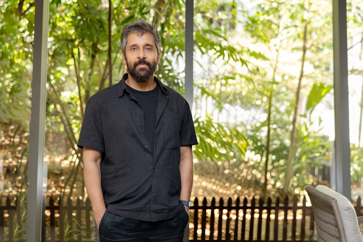 Our <a href="/chiyaan/">Vikram</a> new Salt and pepper look  Photo 🔥🔥

#Chiyaan64 #ChiyaanVikram