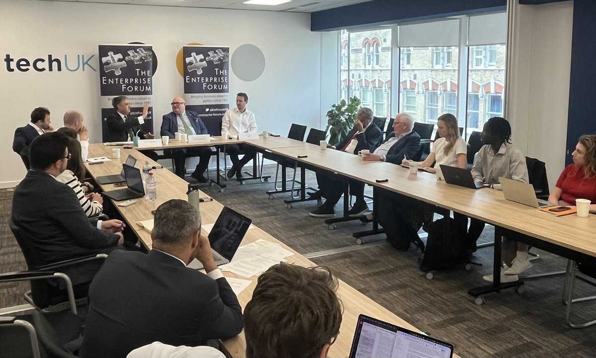 EntForumUK's tweet image. This morning we were delighted to welcome @LordWalney to discuss “The economics of rearmament. What must change so business and Government can deliver the new era of national security?”. Thank you to @techUK for kindly hosting today’s discussion and @EricPickles for chairing