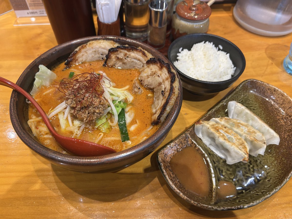 なんかすごい店にきた