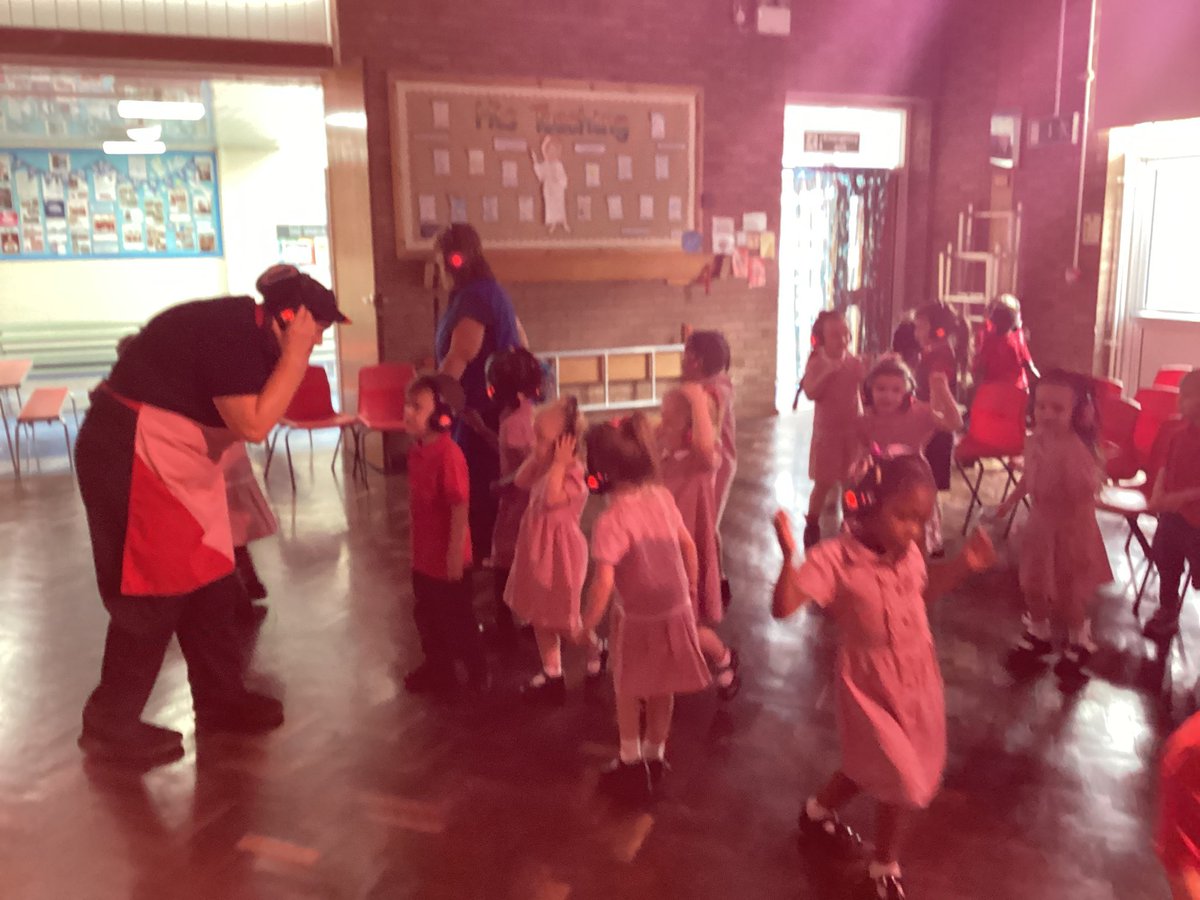 StGerardsBham's tweet image. Nursery loved their silent disco. We had some visitors who joined in with us too! #StGerEYFS