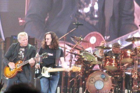 EdBlonski's tweet image. I thought of time and distance
The hardships of history
I heard the hope and the hunger
When China sang to me…
#willowdalewednesday #rush #RushFamily