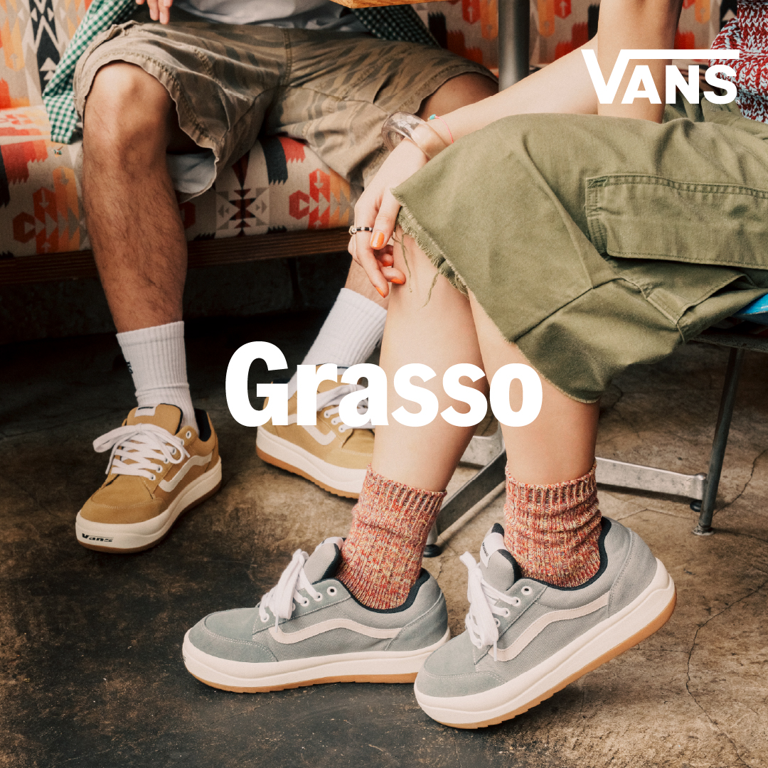 ABCMART_INFO's tweet image. 90年代の名作「GRASSO（グラッソ）」が現代風にアップデート！
スエード×キャンバスのコンビに、トゥ・タン・ソールのオールドVansロゴ。
懐かしさとY2Kトレンドが融合した、今っぽな一足。

▶ gs.abc-mart.net/feature/27978/

#Grasso #Vans #ヴァンズ #abcmart #abcマート