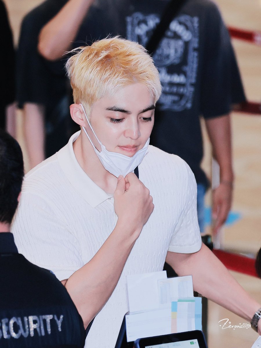 Zerone9501's tweet photo. 250716 GMP🛫🇯🇵

#SCOUPS #에스쿱스 #エスクプス
#승철 #최승철 
#SEVENTEEN #세븐틴

@pledis_17 https://t.co/H7xsiQroP4