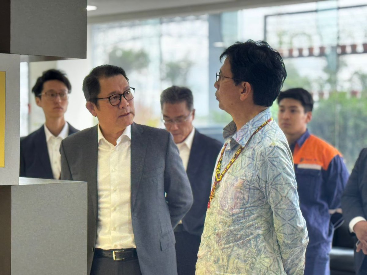JPNAmbMalaysia's tweet photo. Also visited Press Metal in the #Samalaju Industrial Park in #Bintulu, Sarawak.
This is the largest aluminum company in Southeast Asia and partnered with Sumitomo Corporation.
The aluminum produced by Sarawak's hydroelectric power, is attracting attention as “green aluminum.” https://t.co/nTwOkO3qgl