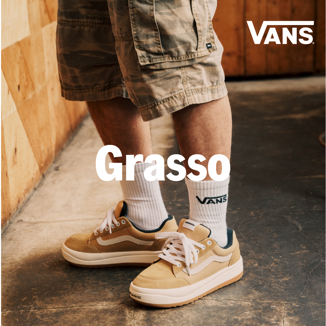 ABCMART_INFO's tweet image. 90年代の名作「GRASSO（グラッソ）」が現代風にアップデート！
スエード×キャンバスのコンビに、トゥ・タン・ソールのオールドVansロゴ。
懐かしさとY2Kトレンドが融合した、今っぽな一足。

▶ gs.abc-mart.net/feature/27978/

#Grasso #Vans #ヴァンズ #abcmart #abcマート
