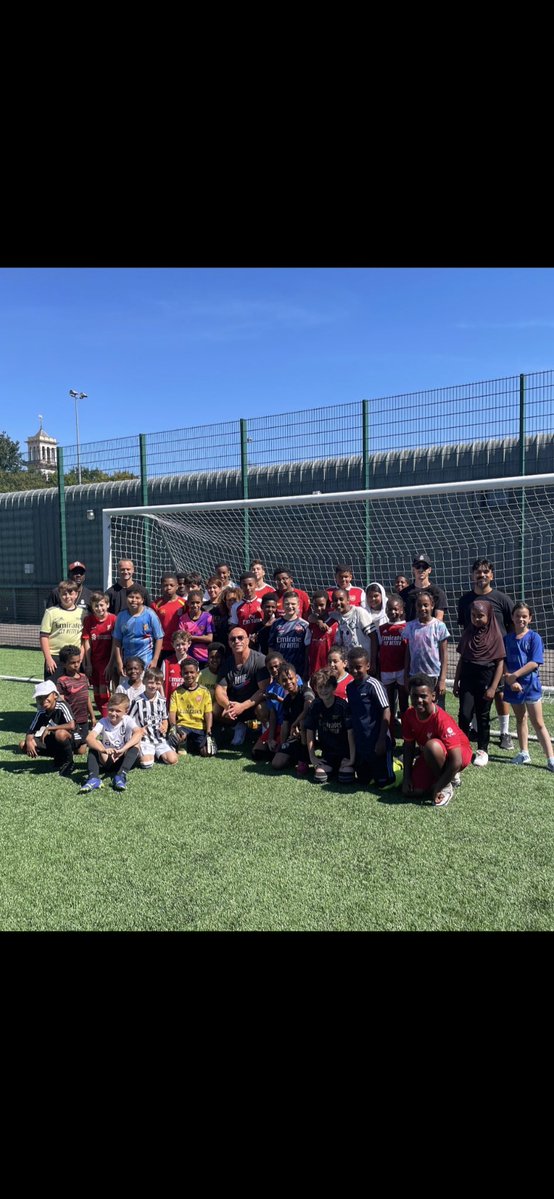 paulhannaford's tweet image. 2 things I learned from my 23 year of drug use 💉 Addiction does not discriminate & drug dealers don’t give a 💩 who they sell drugs to! So these 7-10 year olds 👫 now understand this 💪🏻😊 going beyond ⚽️ our kids wellbeing ❤️💪🏻🙏🏻