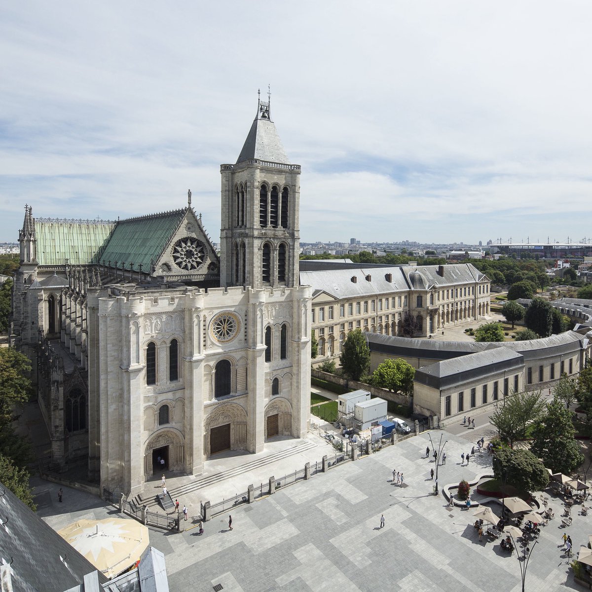 La basilique Saint-Denis est en finale au concours du monument préféré des Français ! 

🗳️ Vous avez jusqu’au 18 juillet pour voter ! 

participez.france.tv/quiz/1599796_5…

© Pascal Lemaître / Centre des Monuments Nationaux