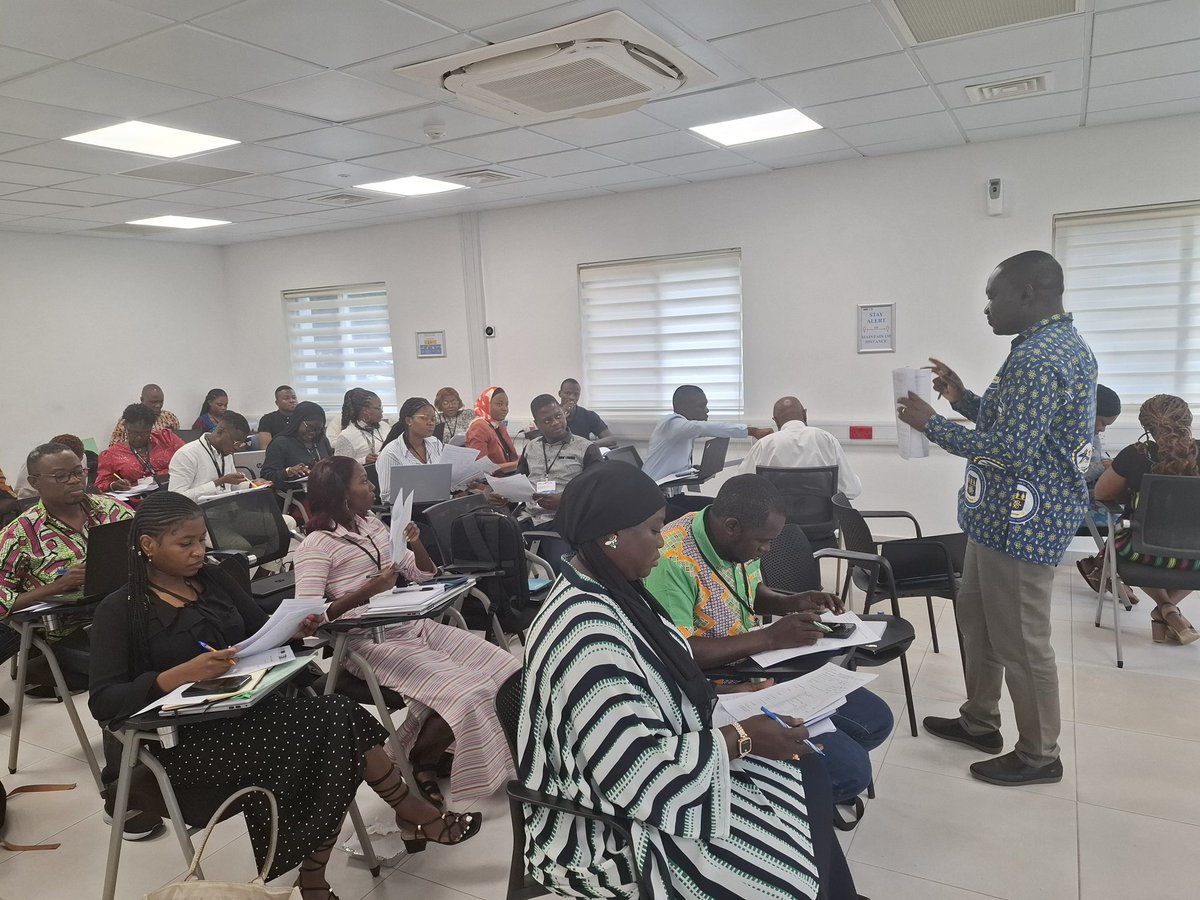 PANGenS2023's tweet image. Day 2
Data Capture using the RedCap software and Introduction to Health Data Research led by Dr Prince Asare,Bernard Logonia and Badou Gaye.
“Researchers have a moral and ethical obligation to share data. Major scientific breakthroughs are made possible by open data sharing”.✅