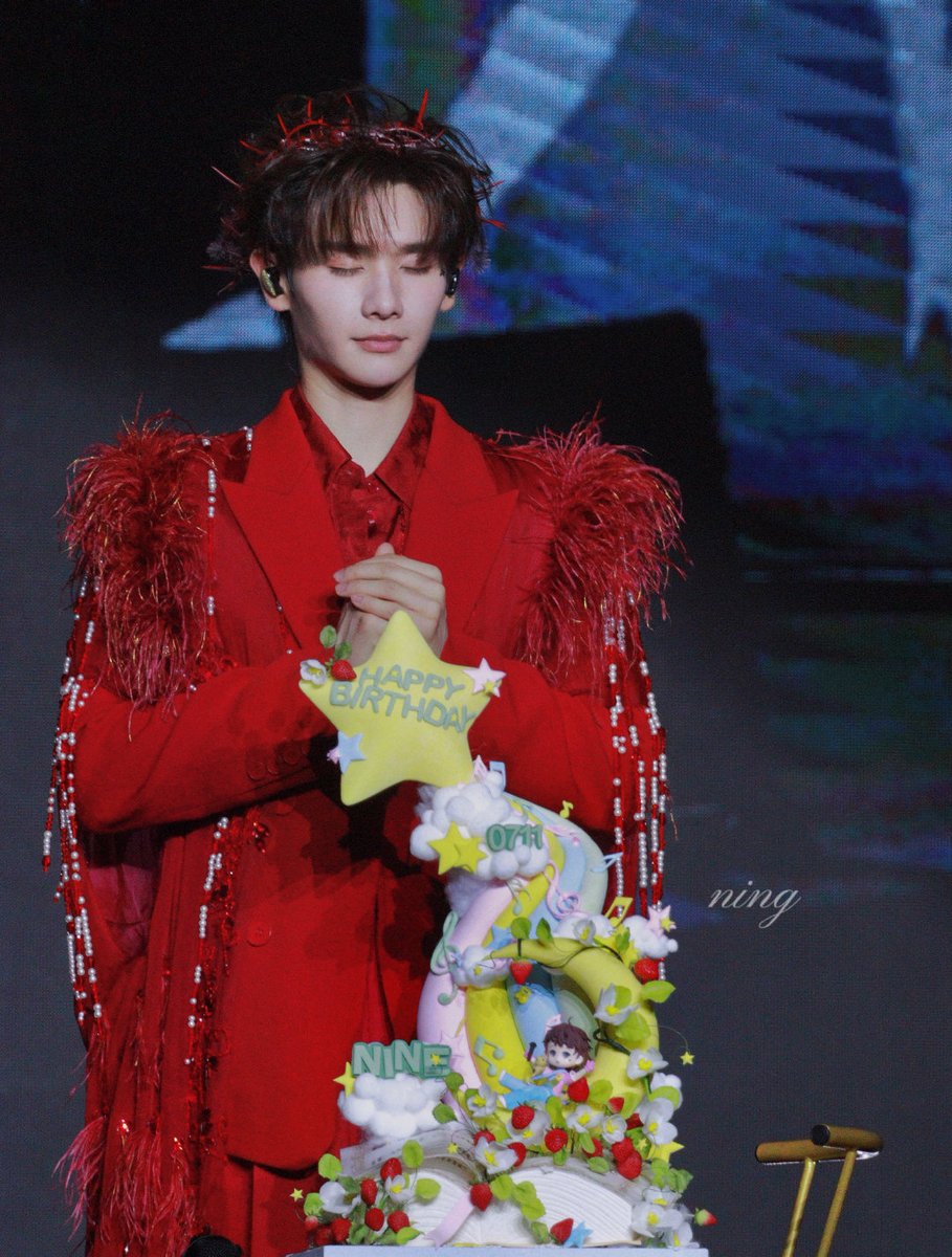 26 ปี  นำโชค

#นายท่านกรชิต #高卿尘
#GaoQingchen  
<a href="/naninenai99/">Nine 👑</a>