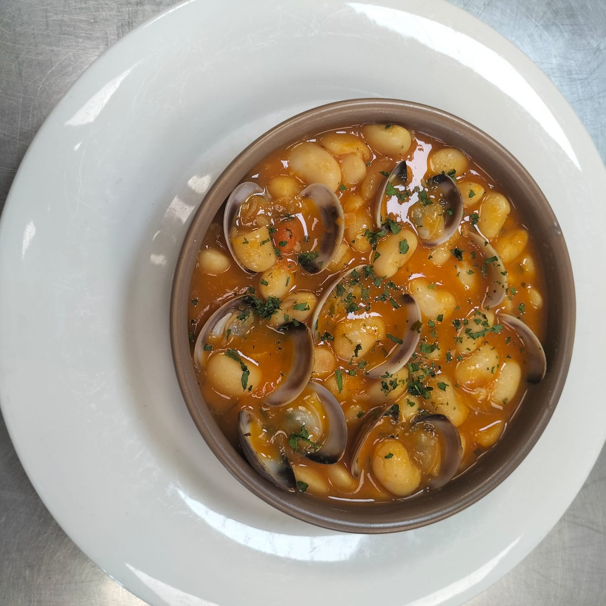 Hoy te ponemos fácil comer: en los restaurantes @losangelesgas
Mira como van los primeros platos de #LAG #Asionlla!!!