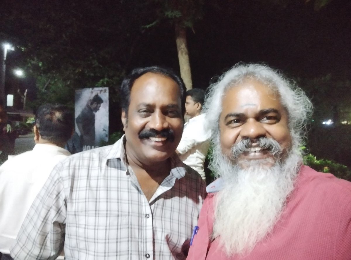 kayaldevaraj's tweet photo. July 17th

திரைப்பட ஸ்டில் போட்டோகிராபர், நடிகர் மற்றும் தயாரிப்பாளர் ஸ்டில்ஸ் குமார் பிறந்தநாள். சான்றிதழ்படி ஜூன் 14ம் தேதி அவரது பிறந்தநாள் என்றாலும், ஒரிஜினல் பிறந்தநாள் இன்று என்பது குறிப்பிடத்தக்கது.

#HappyBirthdayStillsKumar
#HBDStillsKumar #StillsKumar https://t.co/ZCCrSL8Q34