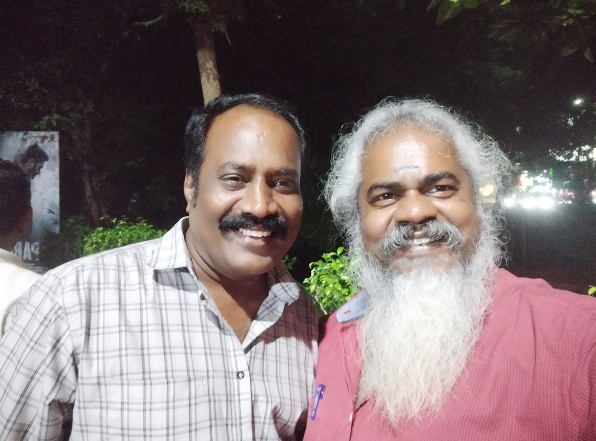 kayaldevaraj's tweet photo. July 17th

திரைப்பட ஸ்டில் போட்டோகிராபர், நடிகர் மற்றும் தயாரிப்பாளர் ஸ்டில்ஸ் குமார் பிறந்தநாள். சான்றிதழ்படி ஜூன் 14ம் தேதி அவரது பிறந்தநாள் என்றாலும், ஒரிஜினல் பிறந்தநாள் இன்று என்பது குறிப்பிடத்தக்கது.

#HappyBirthdayStillsKumar
#HBDStillsKumar #StillsKumar https://t.co/ZCCrSL8Q34