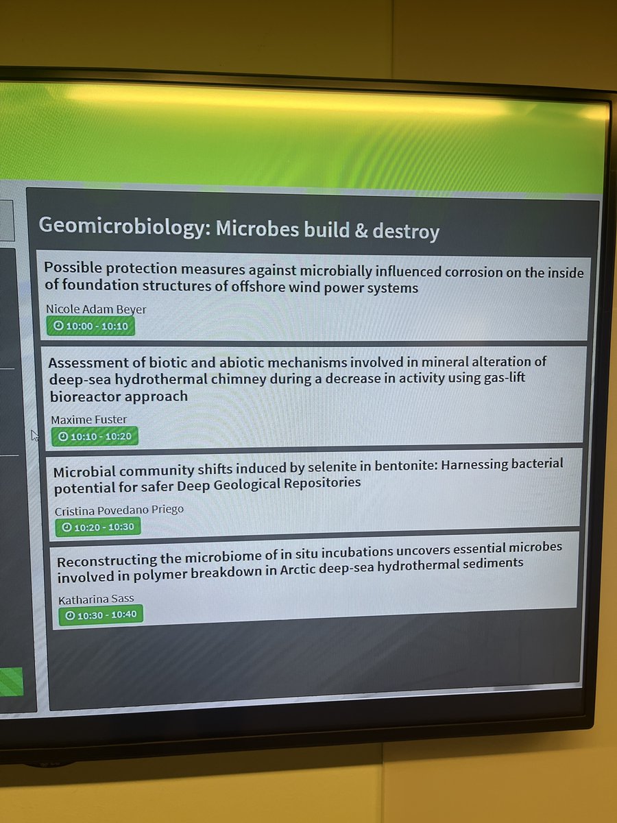OttoOrtegaM's tweet image. Quite interesting talks, but unfortunately, happening in simultaneous sessions. Should I flip a coin? @cimab_uacam @FEMSmicro