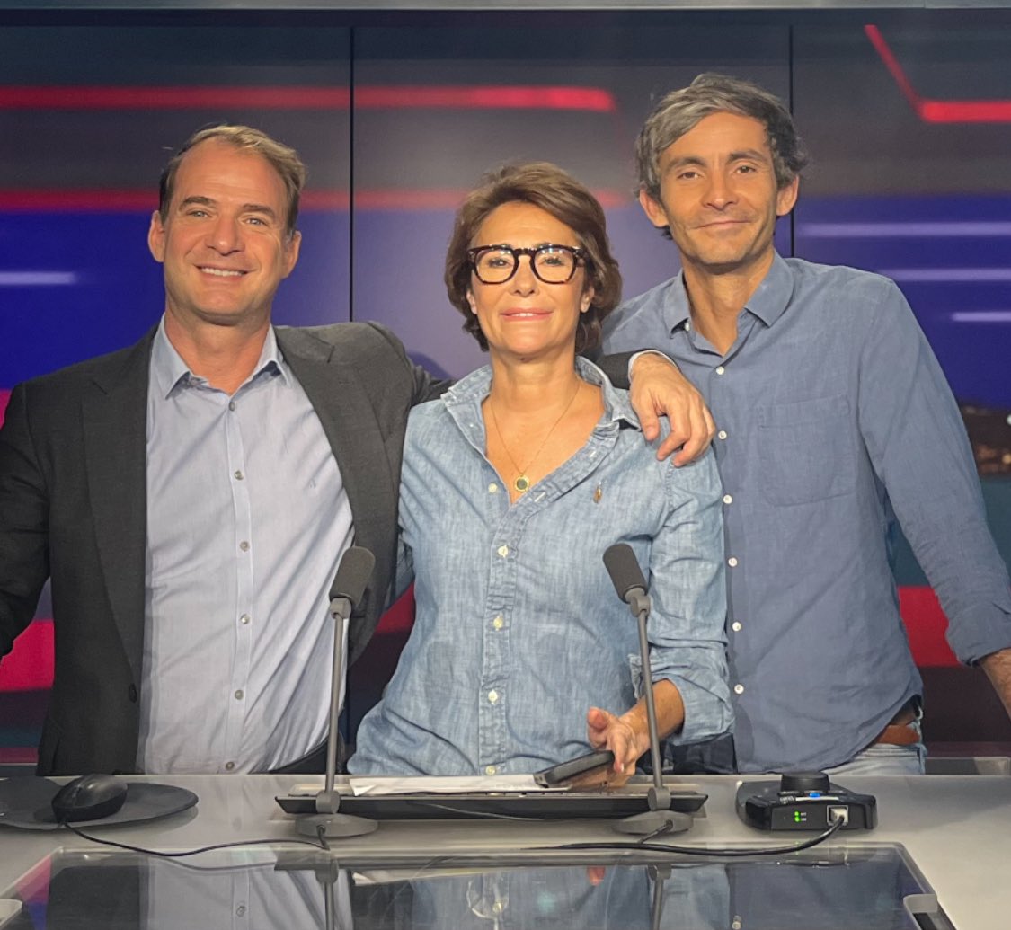 Pierre Jacquemain (@pjacquemain) on Twitter photo C’était la dernière de la saison. Merci à toutes les équipes de <a href="/FRANCE24/">FRANCE 24</a>. Big up aux queen <a href="/RoselyneFebvre/">Roselyne Febvre</a> & Flore Simon. Et un grand merci à <a href="/davidrevdal/">David Revault d'Allonnes</a> pour nos échanges animés mais toujours respectueux. C’était la dernière de la saison. Merci à toutes les équipes de <a href="/FRANCE24/">FRANCE 24</a>. Big up aux queen <a href="/RoselyneFebvre/">Roselyne Febvre</a> & Flore Simon. Et un grand merci à <a href="/davidrevdal/">David Revault d'Allonnes</a> pour nos échanges animés mais toujours respectueux.