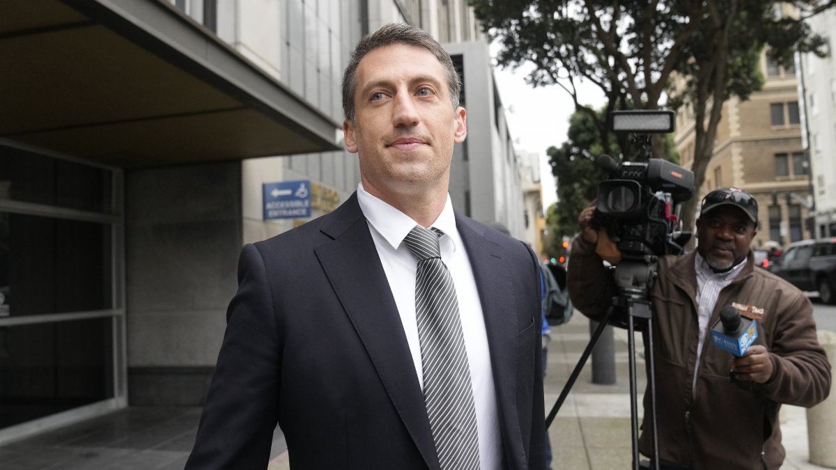 Diaa_Carter's tweet photo. Elon Musk's lawyer Spiro joins Turkish mobility app Martı's board.
Martı Technologies Inc. has elected Alex Spiro to its board of directors, just weeks after Elon Musk's longtime attorney visited the headquarters of the Turkish mobility super app.
#Alexspiro #superapp #Trending https://t.co/vHvrgjBa3T