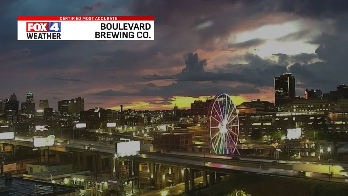 We've got some storms rolling through the area this morning, giving us a beautiful sunrise to start the day! #fox4kc