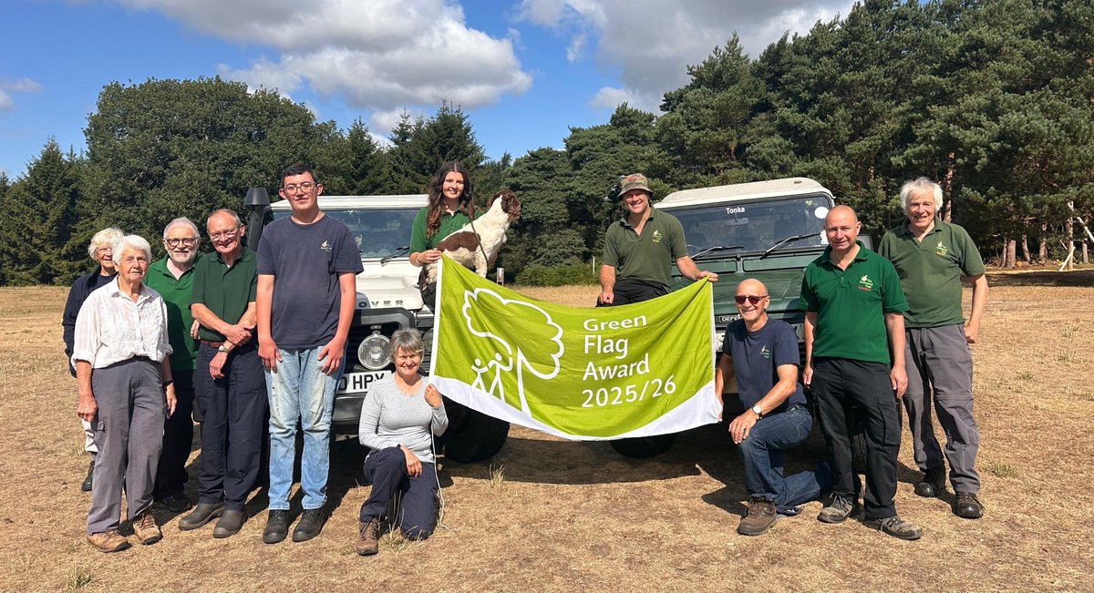 We're once again celebrating after receiving a #greenflagaward for Rushmere Country Park for the sixth consecutive year. The 400+ acre site is one of 2,250 UK parks to achieve the award which is the international quality mark for parks and green spaces.
greensandtrust.org/news/rushmere-…