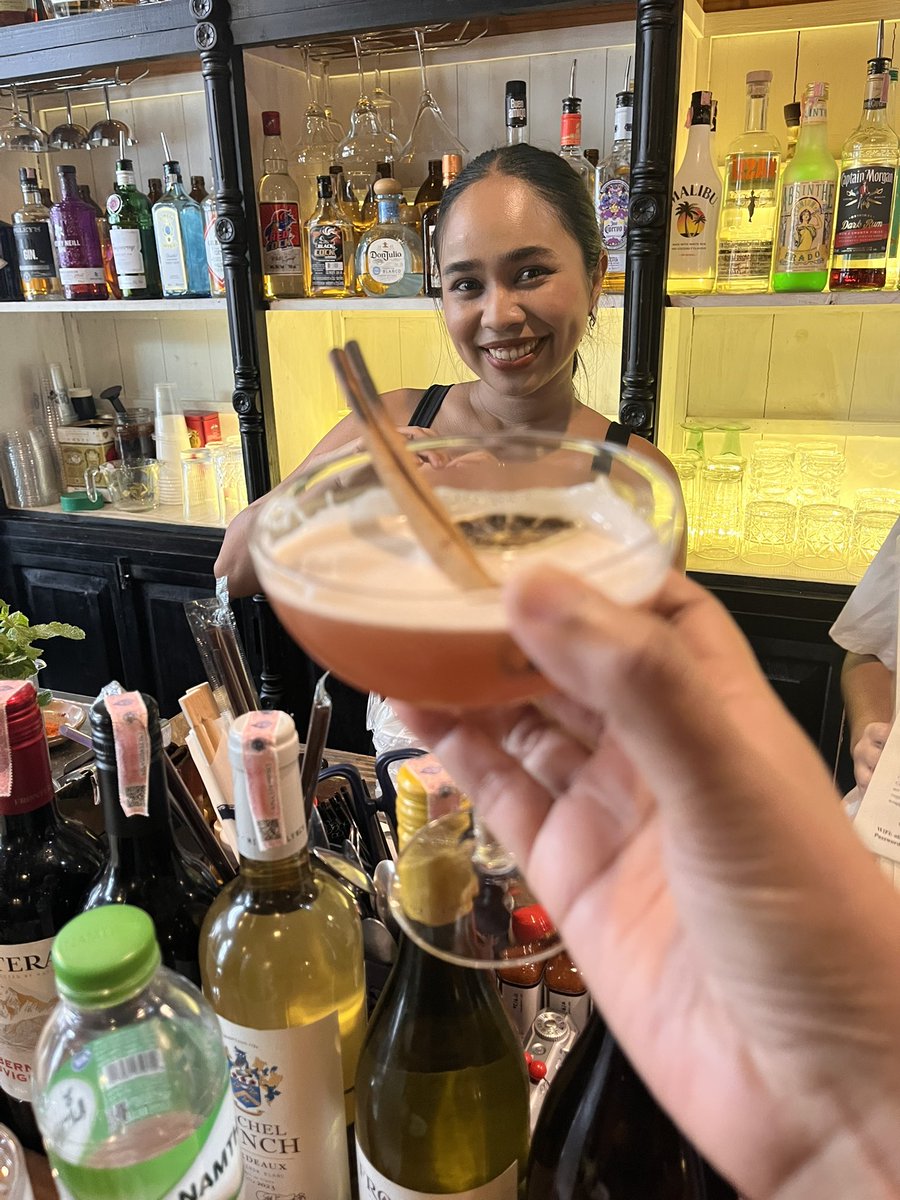 No name cocktail <a href="/SpicyPadThaix/">Spicy Pad Thai</a> <a href="/OlaThaiTapas/">Olá Thai Tapas Bar and Cafe</a>