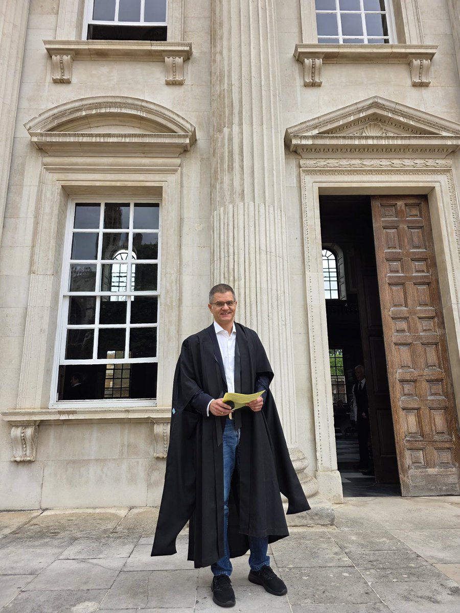 jeremic_vuk's tweet image. I voted today at the Senate House in the election for the next Chancellor of Cambridge University @Cambridge_Uni.
I cast my vote for Mohamed El-Erian @elerianm, President of Queens’ College @QueensCam.
Cambridge deserves a Chancellor with truly global vision and…