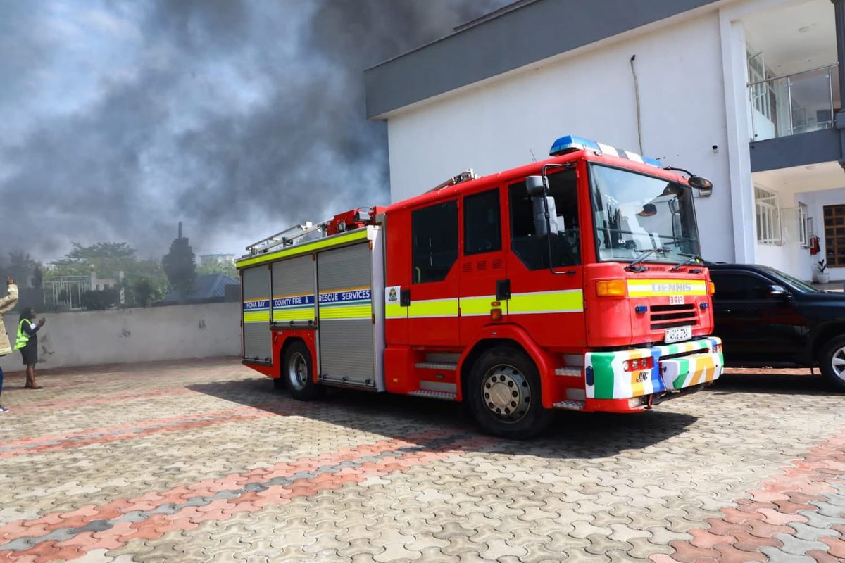 We have flagged off two firefighting equipment that will significantly enhance our Fire Brigade's ability to effectively manage fire incidents.
We extend our heartfelt gratitude to the Rotary Club of Cumbria, and Kootab Myoot from the United Kingdom for their invaluable support.