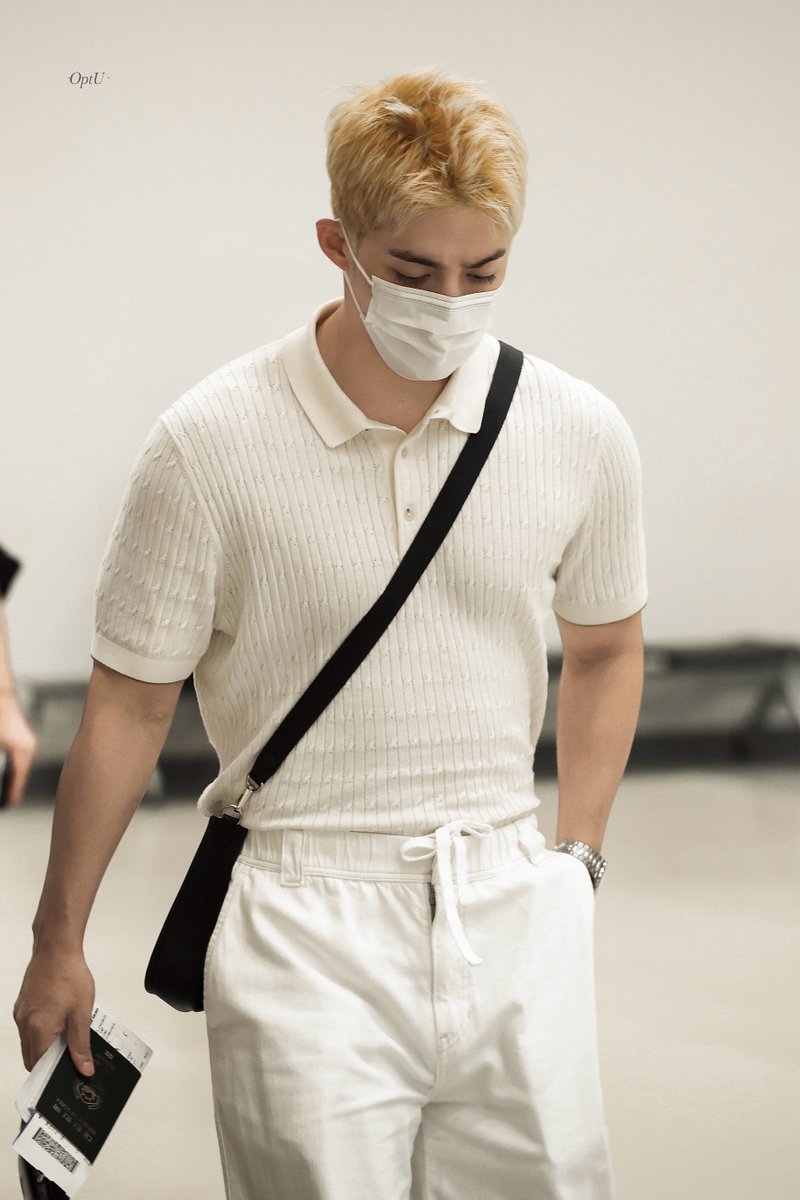 OptUScoups's tweet image. 250716
#에스쿱스 #SCOUPS
#승철 #최승철
#세븐틴 #SEVENTEEN
@pledis_17