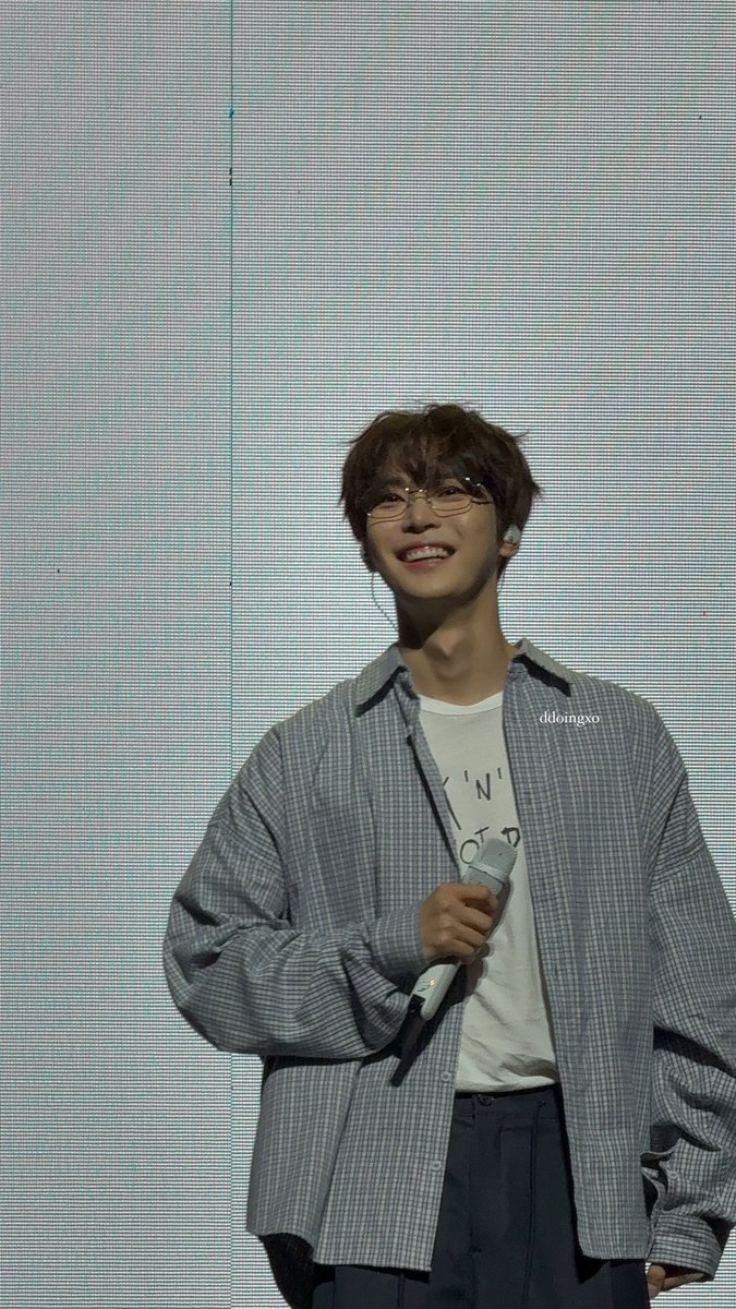 ddoingxo's tweet photo. great photo of doyoung 🥹 https://t.co/g6f5cLrAHp