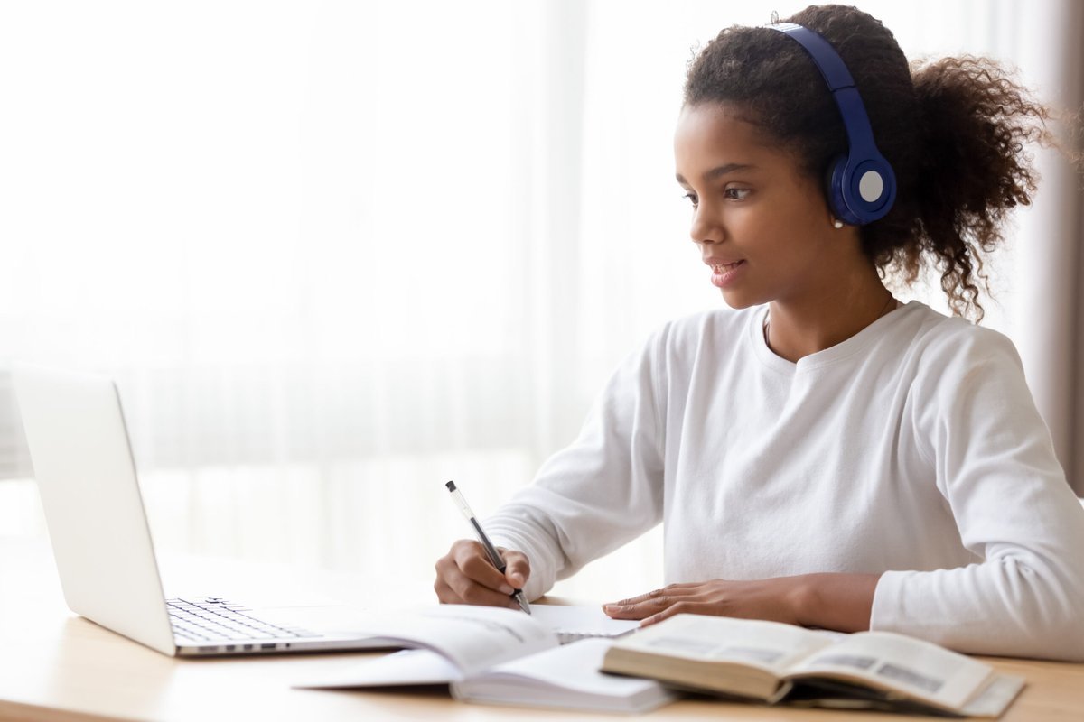 Supporting personalised learning and reducing tutor workload with CENTURY 🧑‍🏫

We caught up with Seymour McConnell, who runs an online tutoring company providing English, maths and science sessions for students from Year 1-11.

Read the case study: century.tech/news/how-centu…