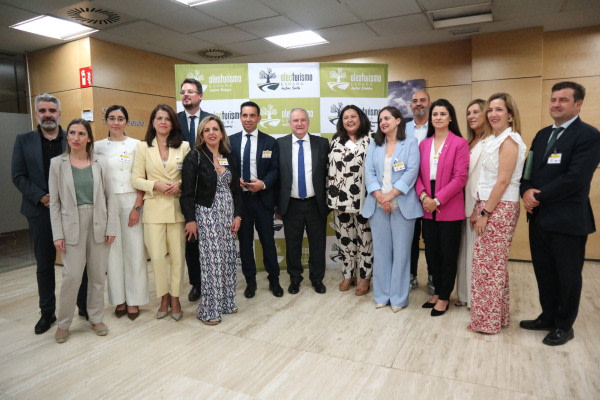 🆕 Olive oil tourism 9 provinces promote thematic routes

👉 spaintravelnews.co.uk/001927_olive-o…

#VisitSpain #YouDeserveSpain #SpainNews