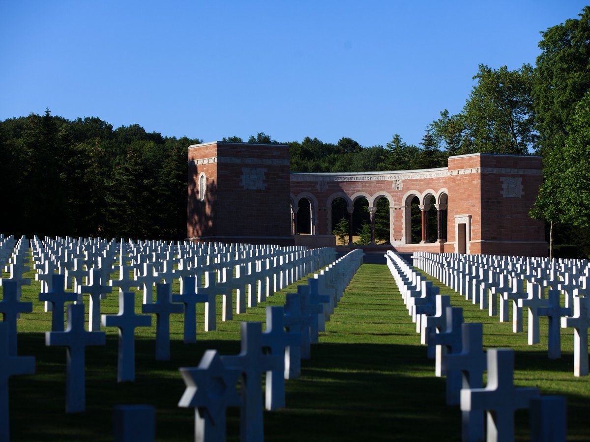 usabmc's tweet image. Oise-Aisne American Cemetery is a World War I cemetery located in Seringes-et-Nesles, France.
This American Battle Monuments Commission site contains the graves of more than 6,000 service members.
Approximately 240 names are also commemorated on its Walls of the Missing. Most…