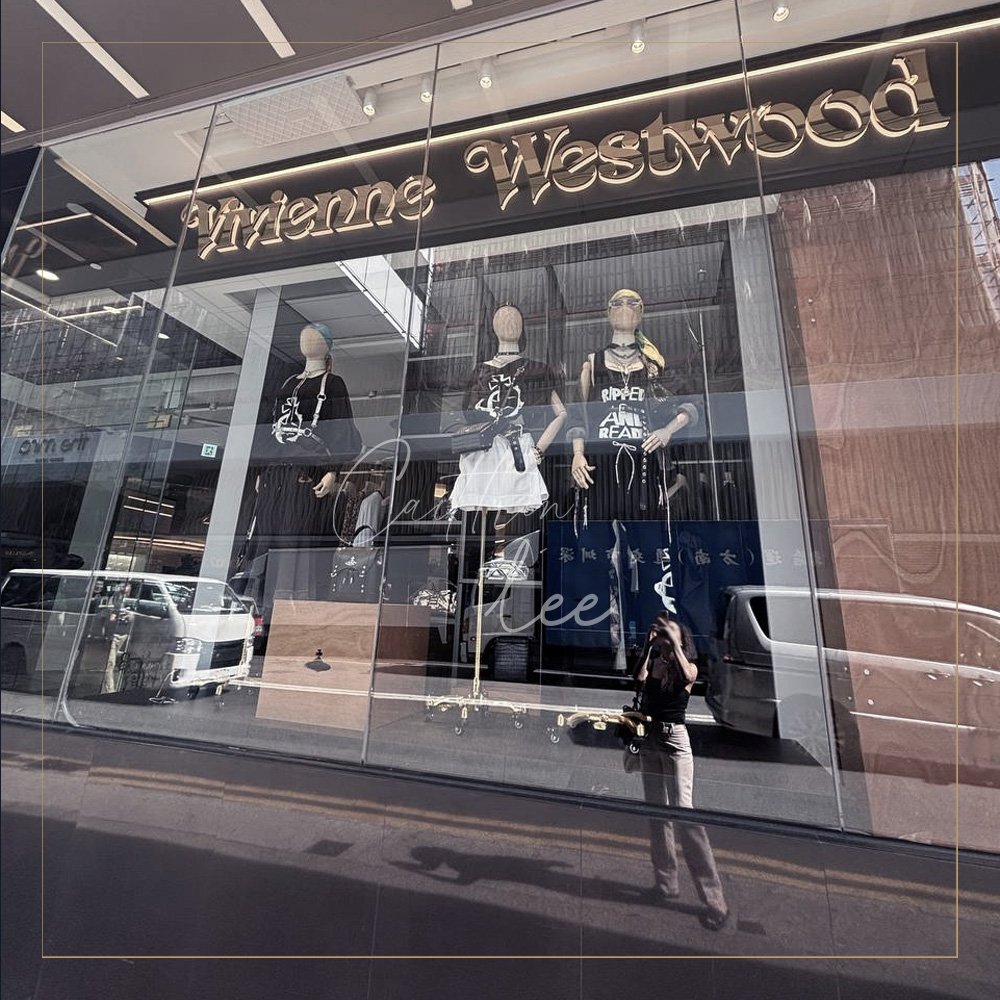 DIARY ENTRY: 
Hong Kong has always held a special place in My heart. I've been visiting for over a decade, but this was My very first time experiencing summer there (complete with a surprise typhoon warning!).

One highlight?...

Read more here: 
mistresscaittrin.com/post/diary-sum…

/