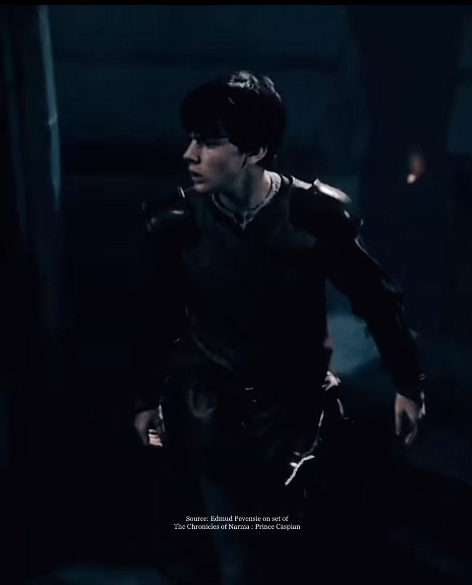 in my mind, ngeliat orang ganteng begini kalo jadi parfum pasti ganteng juga, mungkin kek gini ya modelnya 😁🤭

btw, ini #parfum manly banget gasi? liat deh pekejingnya gahar gt, UDA KEPO SAMA WANGINYA BELUM?😏

recommend buat kado bapak or cowok kalian guys ✅ #ReviewbyNinut🦋