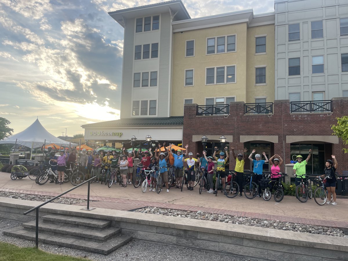 ROCcycling's tweet image. Join us tonight for a relaxed cruise through Beechwood, Neighborhood of the Arts, the ABC Neighborhood and North Winton Village. Gather at 530 Webster Ave beginning at 6:30pm for a prompt 7pm departure. Ride is 7.5 miles.