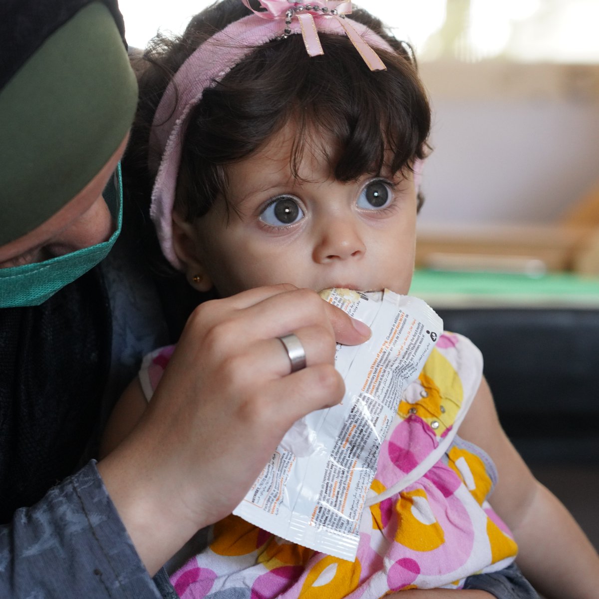 WFP_MENA's tweet image. In emergencies, young children & mothers are most at risk of malnutrition. WFP provides:
✅ Specialized nutritious food to prevent malnutrition
✅ Treatment to help children & mothers recover
Investing in #nutrition is an investment in growth & development for entire nations.