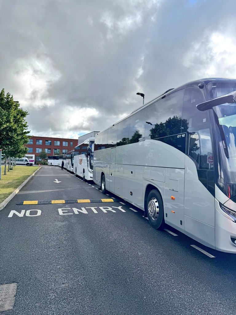 🌊 Off they go!
Our Eden Girls Manchester students are heading to Blackpool today for a fun-filled day of exploration, learning, and making memories. 🎡✨
We can't wait to see what the day brings! #Wearestar
#EdenGirlsManchester #BlackpoolTrip