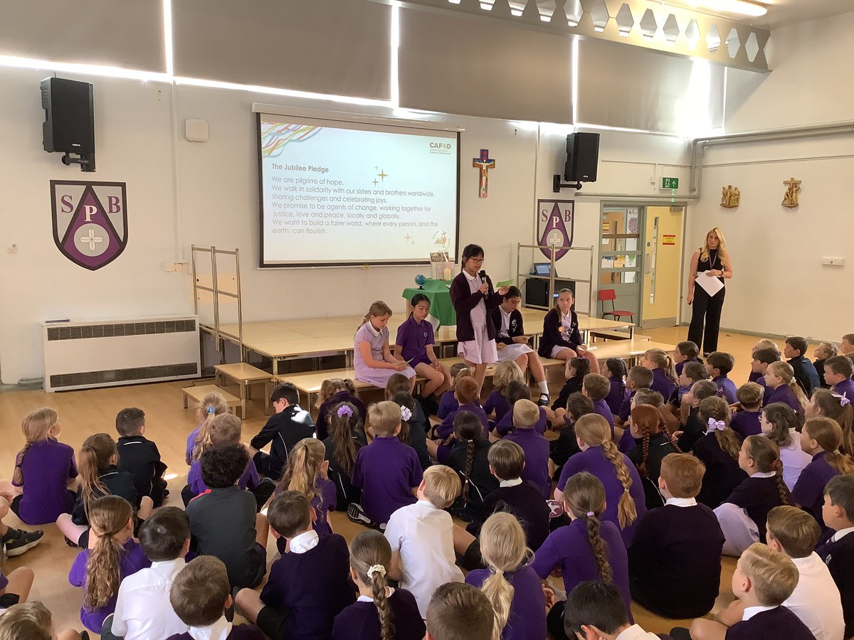 SPBYear4's tweet photo. Today, we celebrate ‘Pledge Day’ by joining together as a school community to promise to build a better world where every person, and the earth 🌍, can flourish. @CAFODSchools  #Jubileepledge #StPBRE https://t.co/LVJ7a7D0Qi