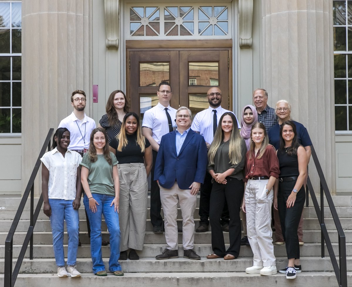 CIDER_UGA's tweet image. It's a pleasure to introduce Dr. Mark Tompkins 2025 lab at @UGAResearch! 🧬🦠Their groundbreaking work in virology and influenza research is truly impressive. If you're looking to collaborate on innovative science, this is the team to connect with! 🔬🤝@CEIRRNetwork @ugacvi